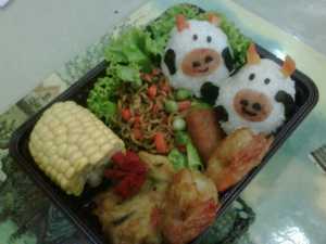 Bento Lunch Character Baby Cow